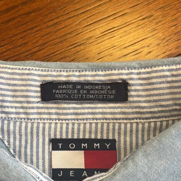 Tommy Hilfiger Light Blue Casual Button Down Shirt - Picture 3 of 6